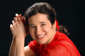 Kimiko Ishizaka: "...there is always a feeling of spontaneity and life in her performances; if anything, one feels that the pianist sees many of these variations almost like Baroque dance movements...