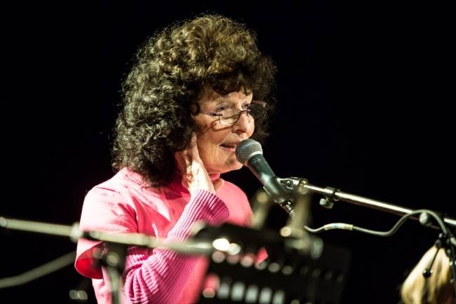 Linda Perhacs returns to the stage after 44 years
