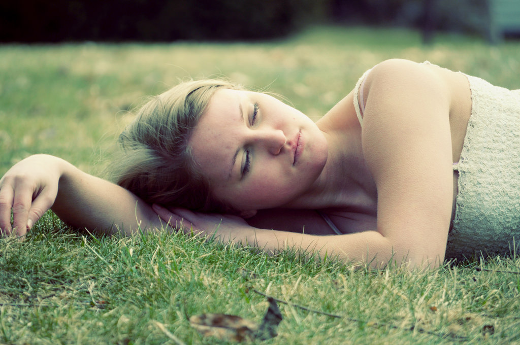 A Book Review of The Virgin Suicides by Jeffrey Eugenides