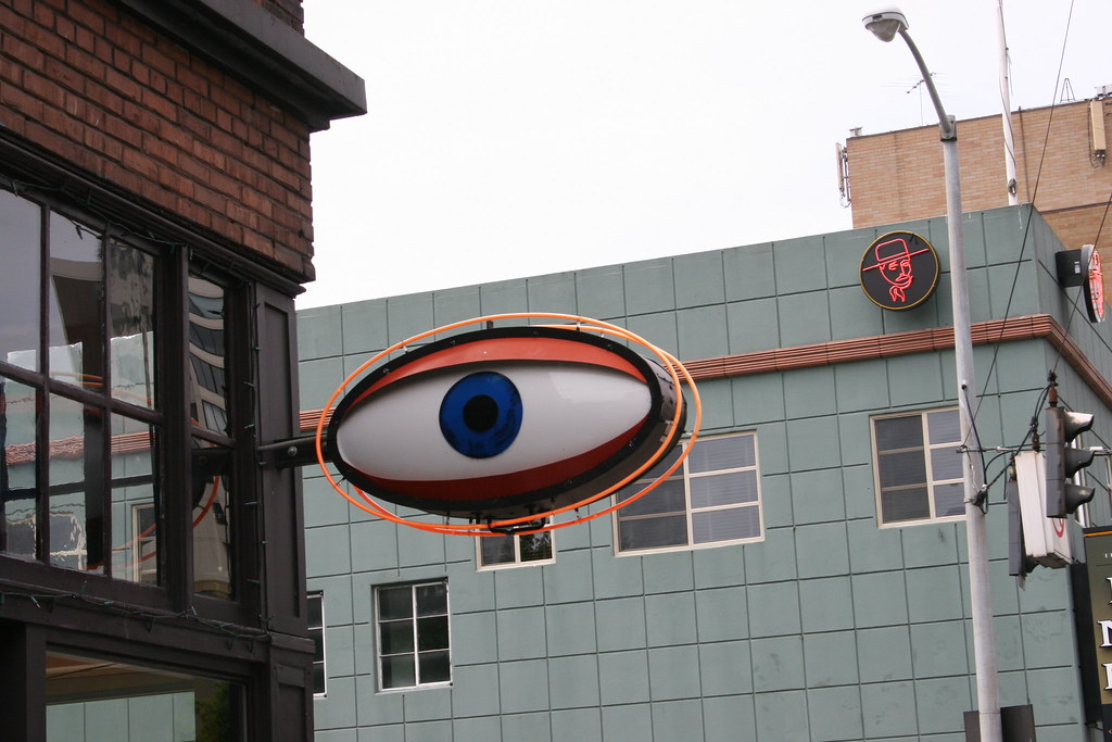 Cyclops Cafe & Lounge Proves Seattle’s Funky Culture Still Exists