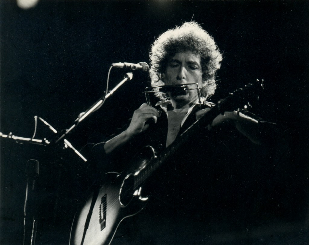 Bob Dylan, CHRONICLES: Volume One, narrated by Sean Penn