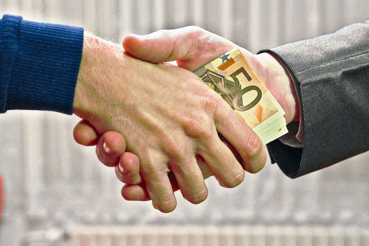 Team Spineless? Bipartisan Support For Billionaire With Putin Ties To Join Trump’s Cabinet